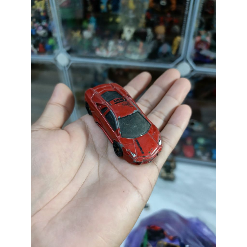 diecast hotwheels Lamborghini reventor