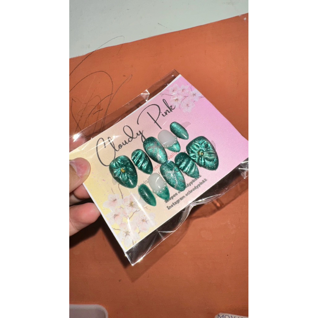 pres on nails cloudy