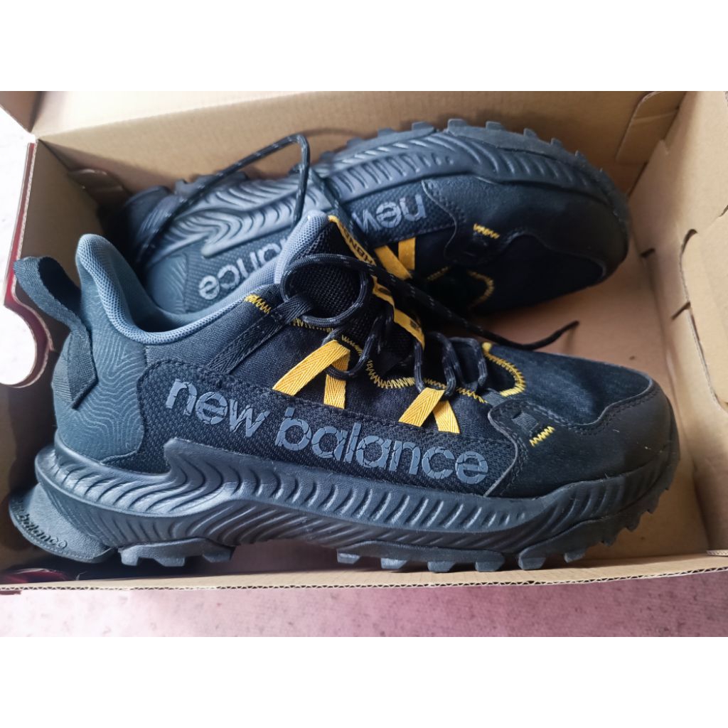 Sepatu New Balance