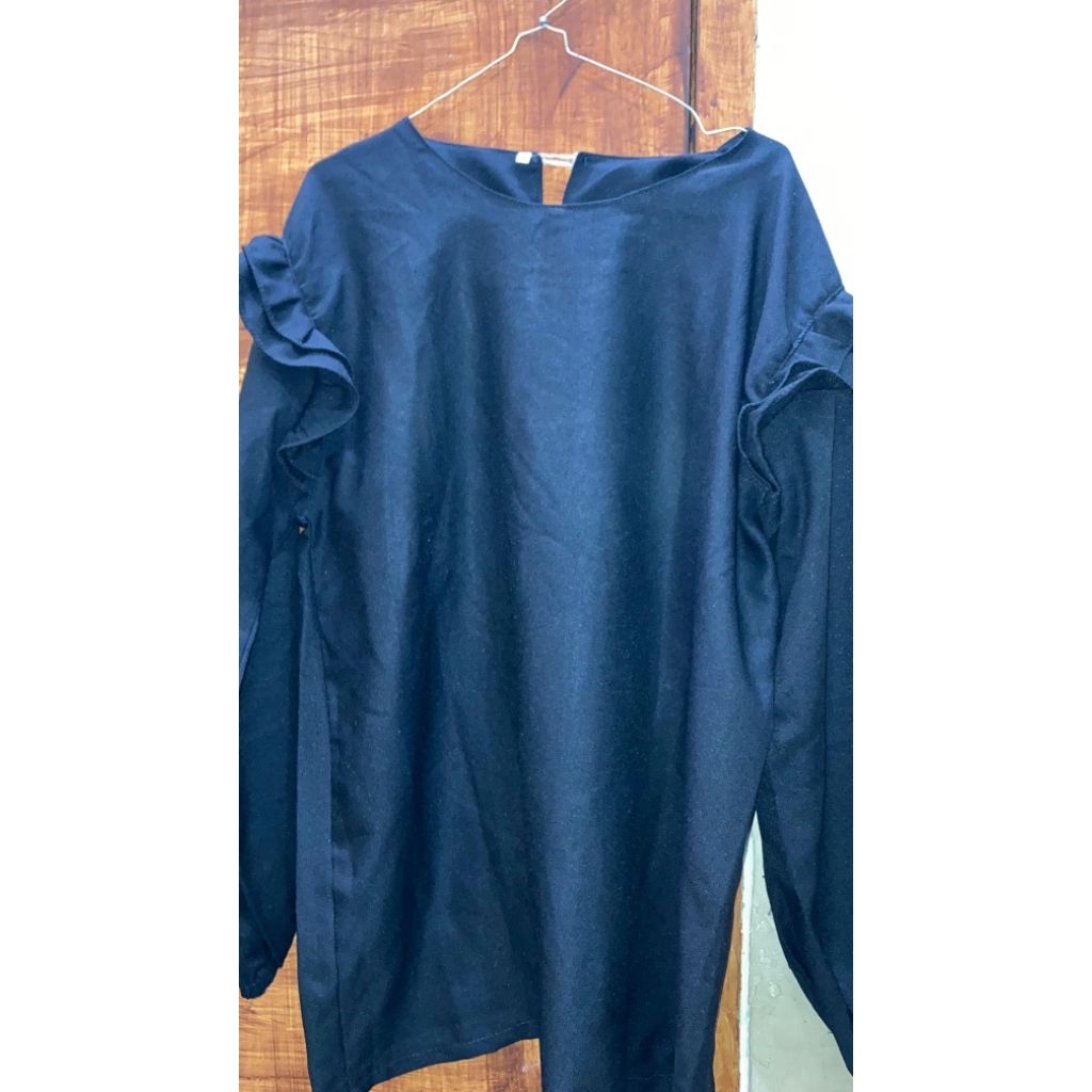 Blouse hitam