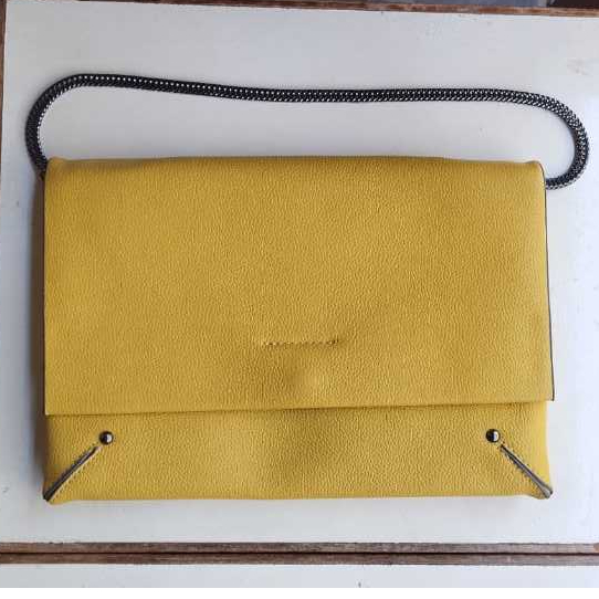 Tas Wanita Kuning