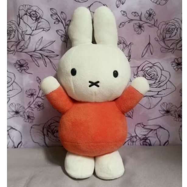 boneka miffy berdiri sekiguchi