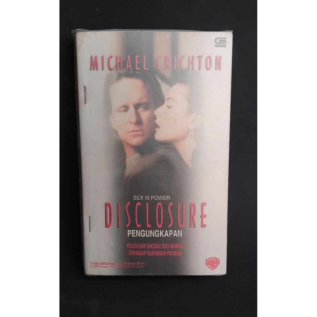 Novel Michael Crichton