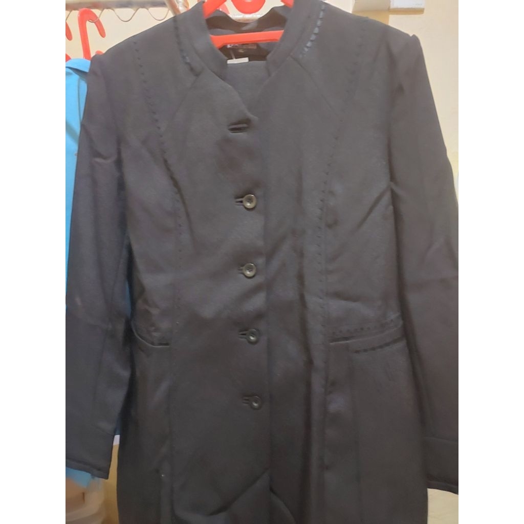 Blazer hitam