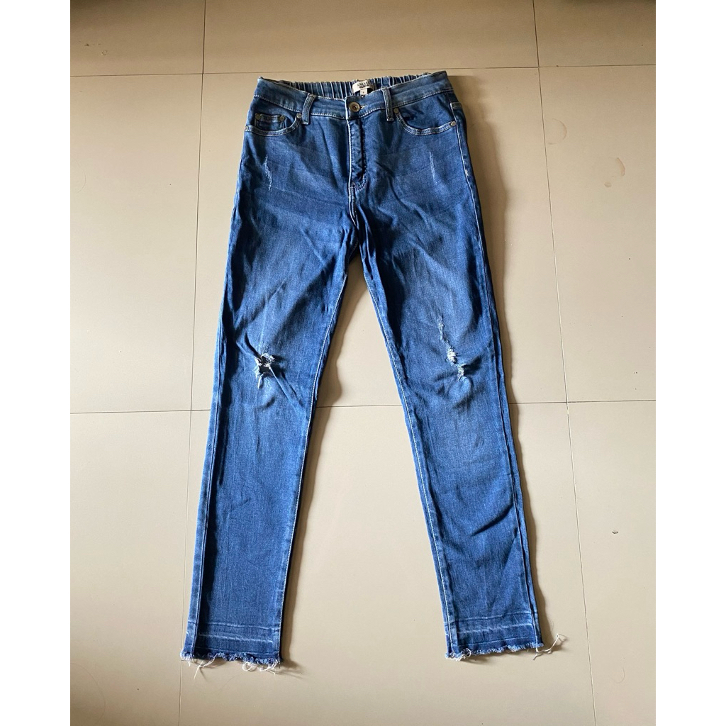 expand denim jeans