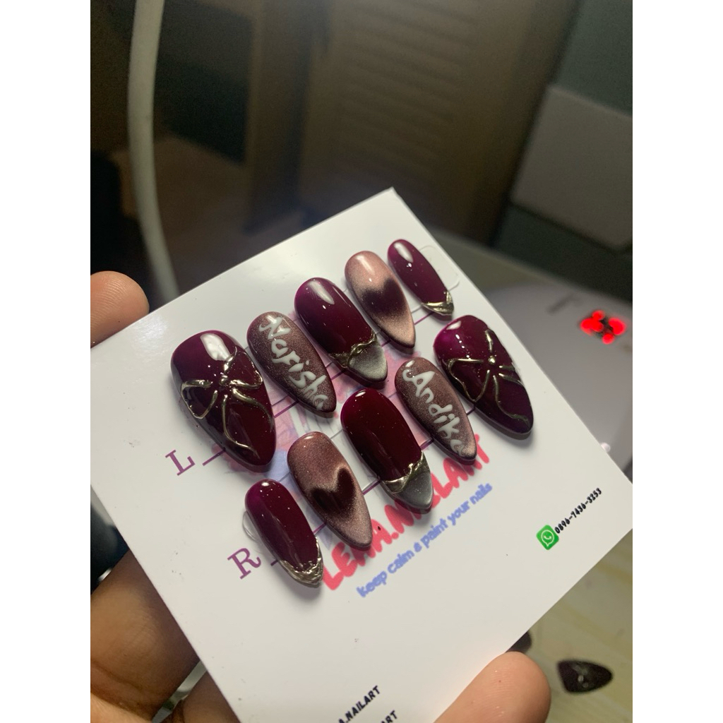press on nails maroon