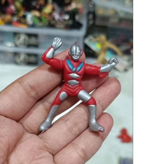 MAINAN ULTRAMAN #1