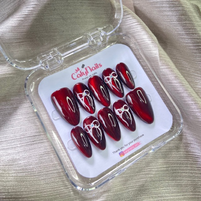 ARS12 Red Cat Eye CalyNails