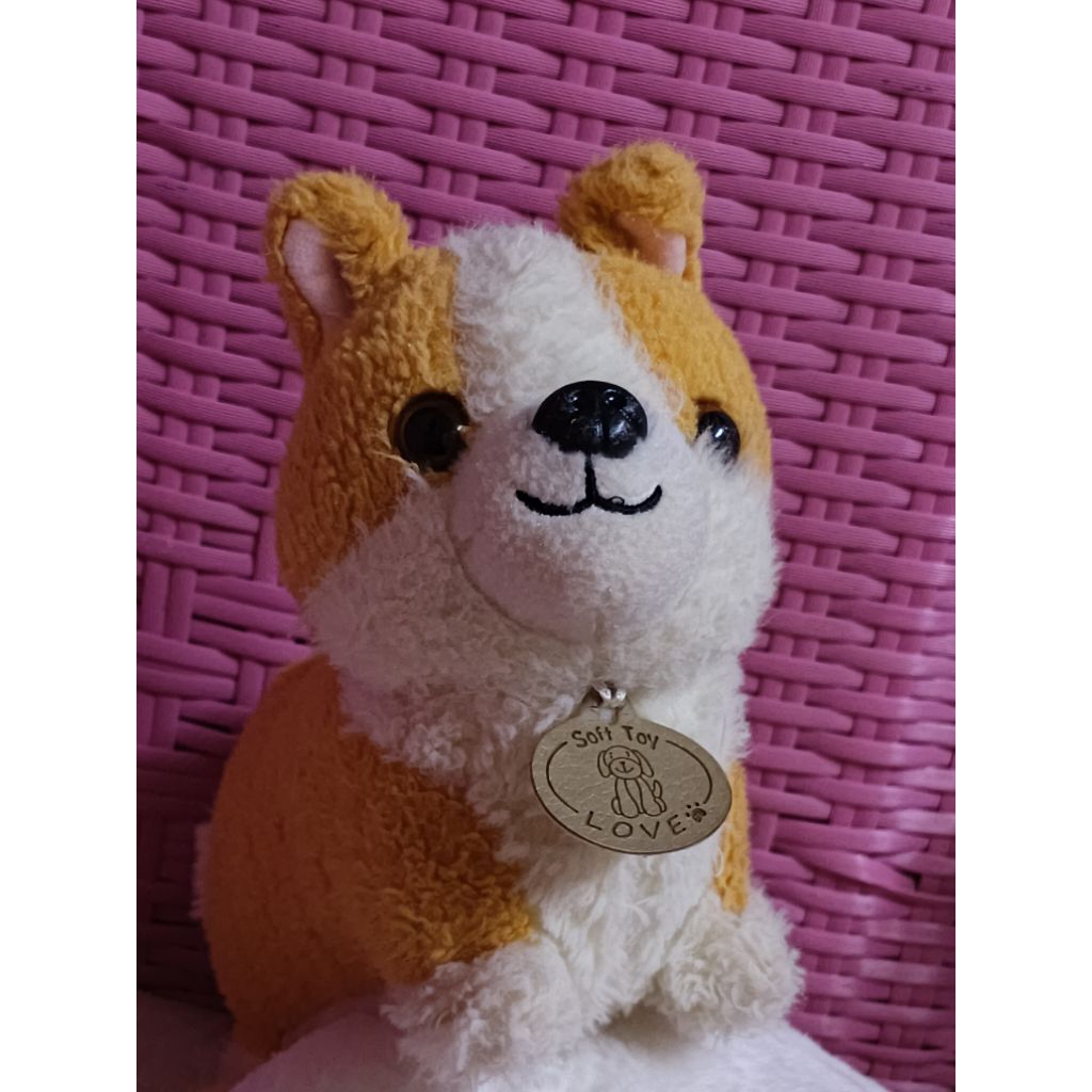 boneka Oggy mata keras