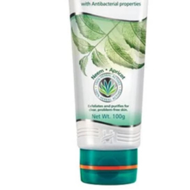 HIMALAYA PURIFYING NEEM SCRUB 100mL