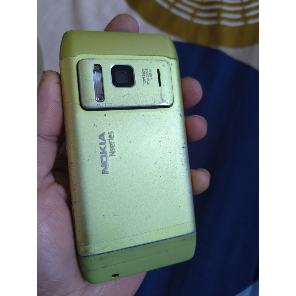 Nokia N8 Hijau