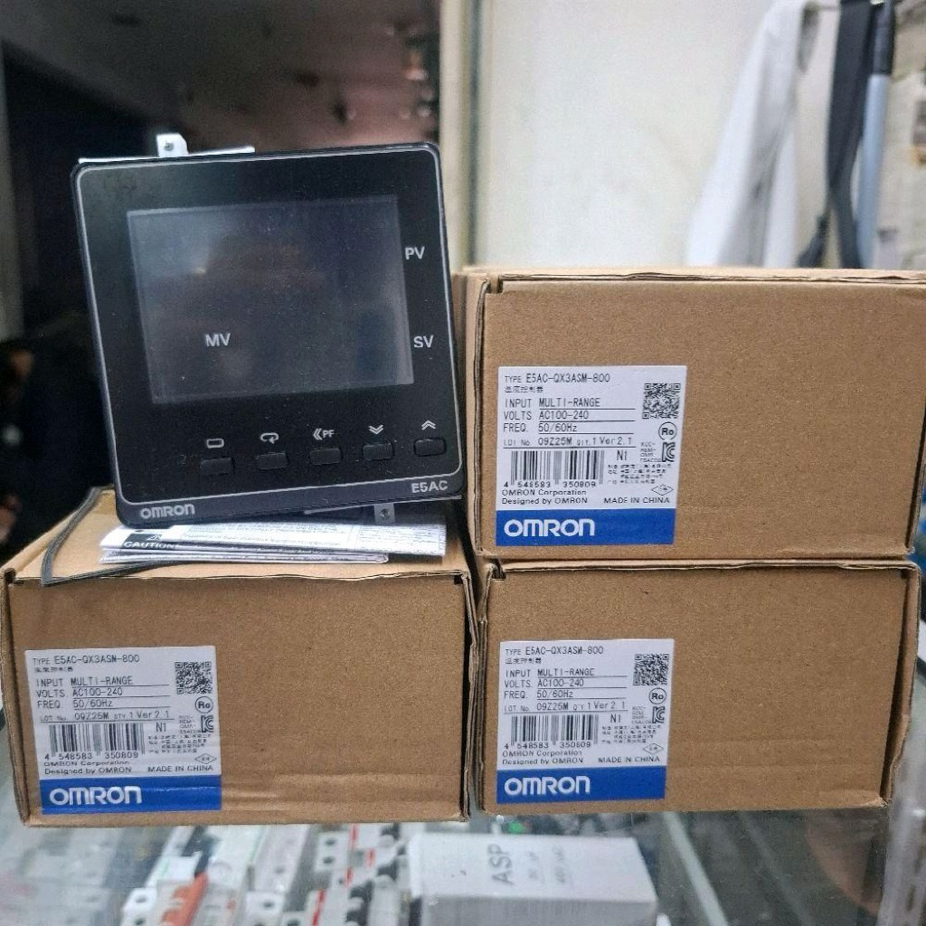Omron E5AC-QX3ASM-800 Temprature Controller
