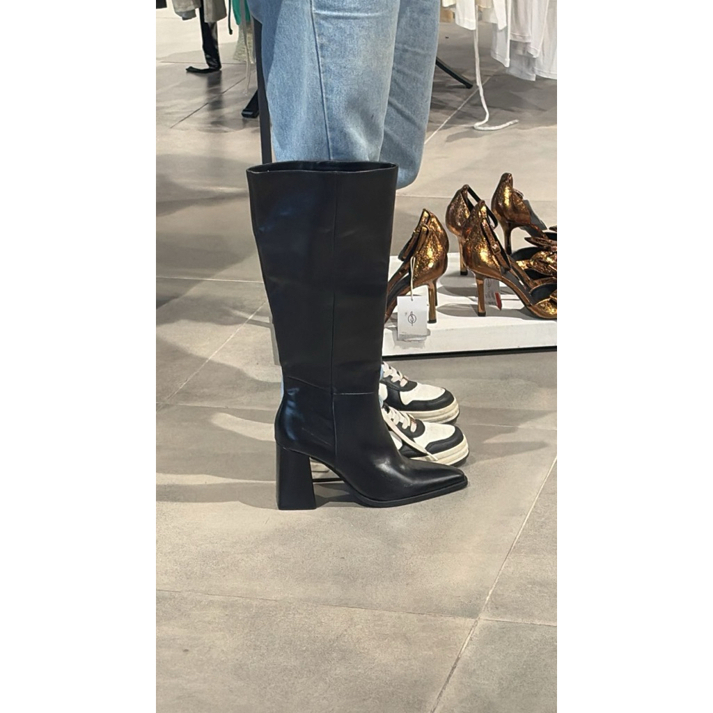 Stradivarius Boots Size 38