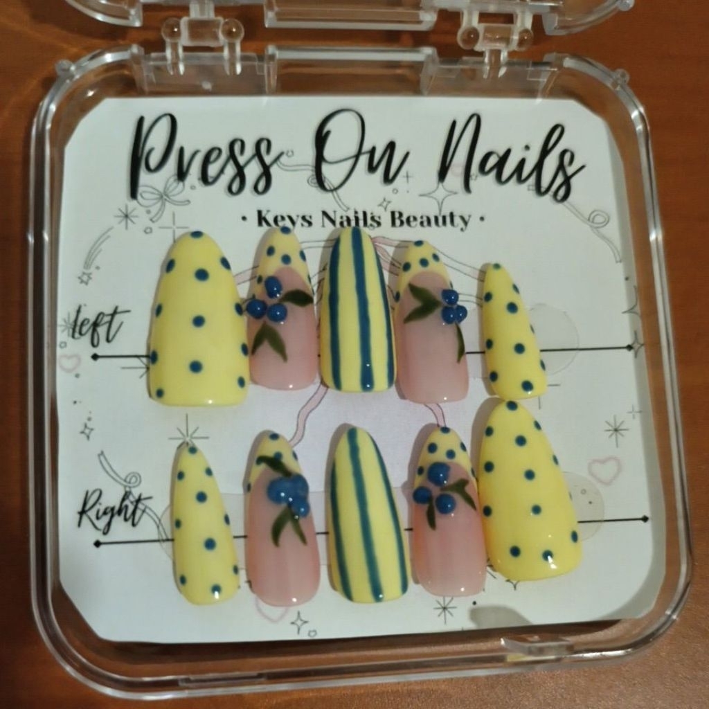 Nail Press On (Y2K)