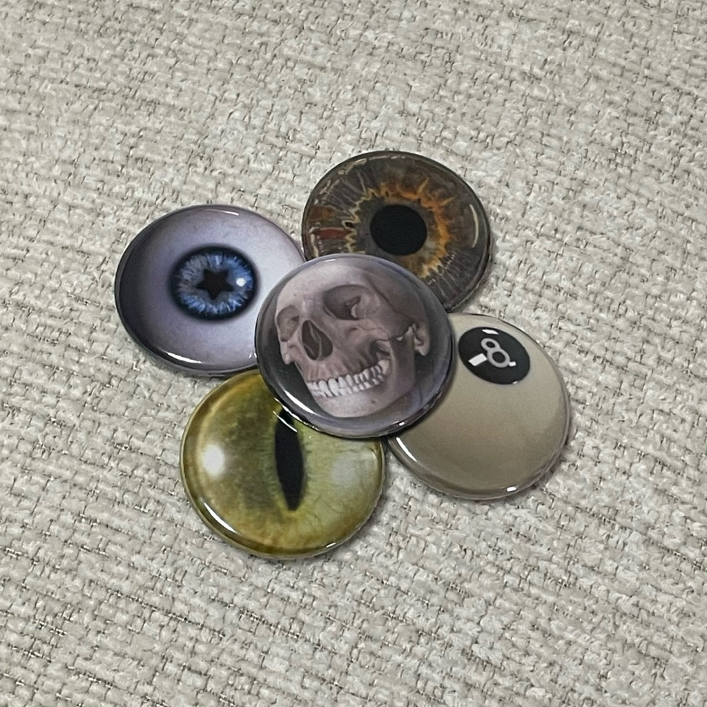 Fuzzley | Eye Pin Button Aesthetic Bros