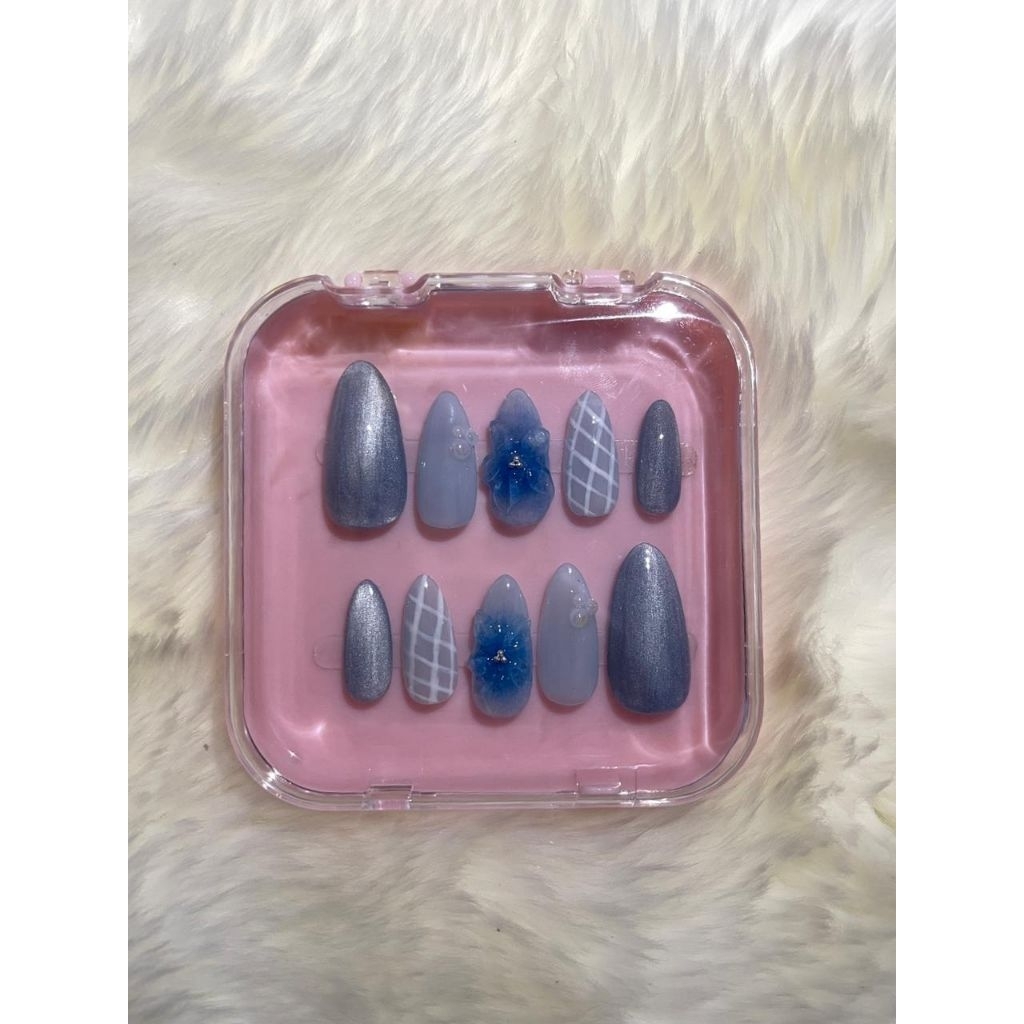 Press On Nails Blue