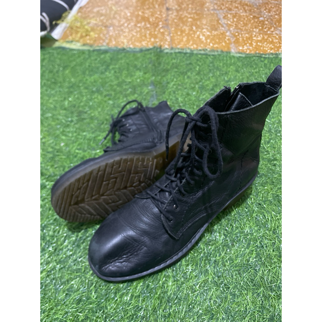sepatu boot cachs essential size 41