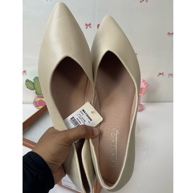 sepatu teplek connection