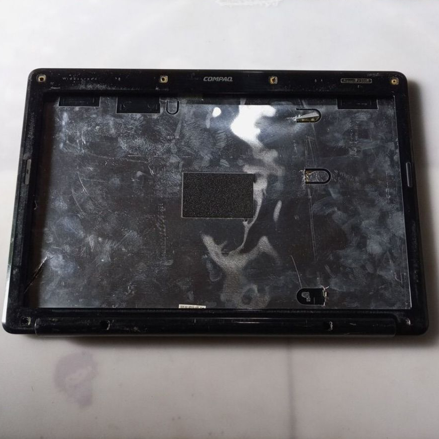 Casing LCD laptop HP Compaq V3000