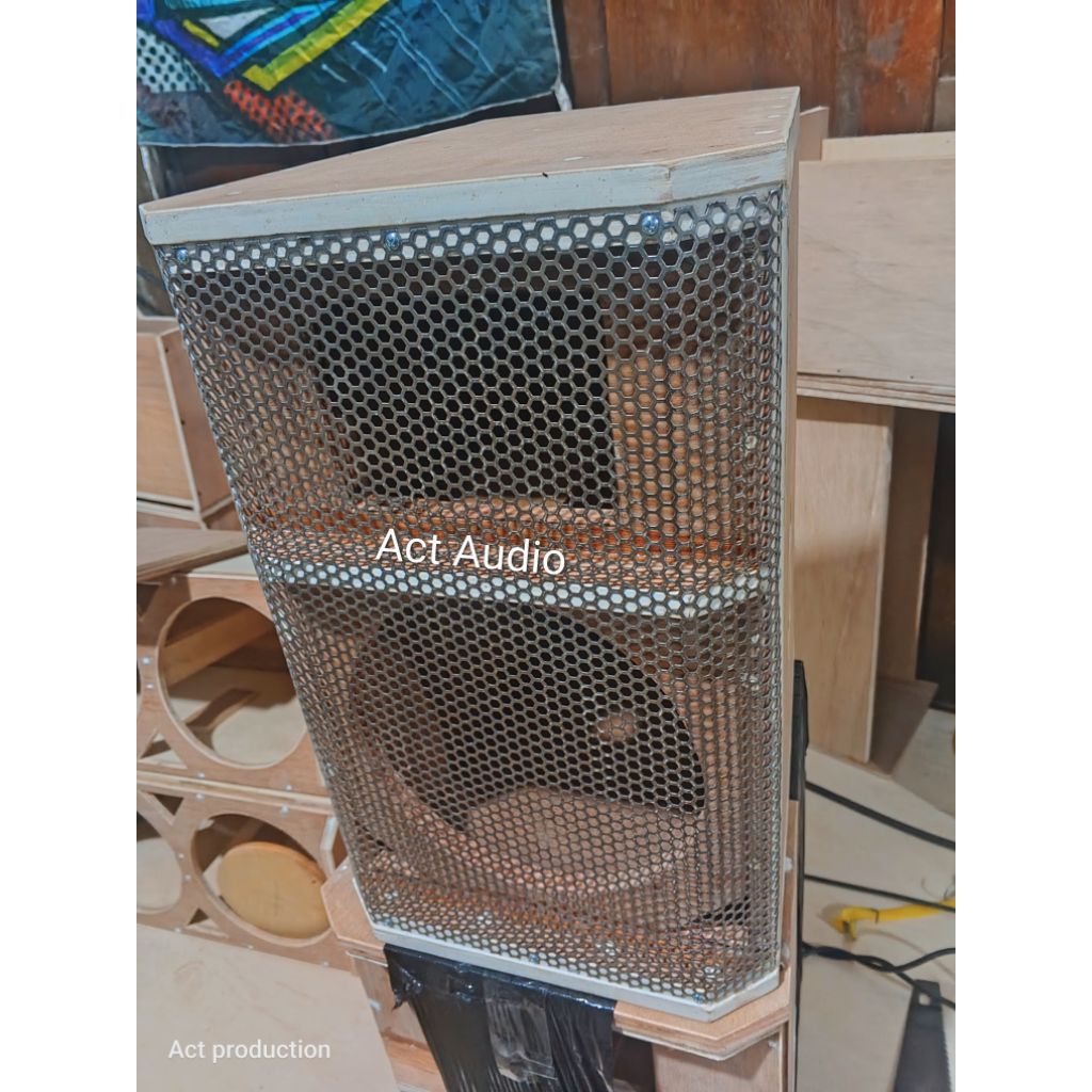 monitor 8" lengkap grill