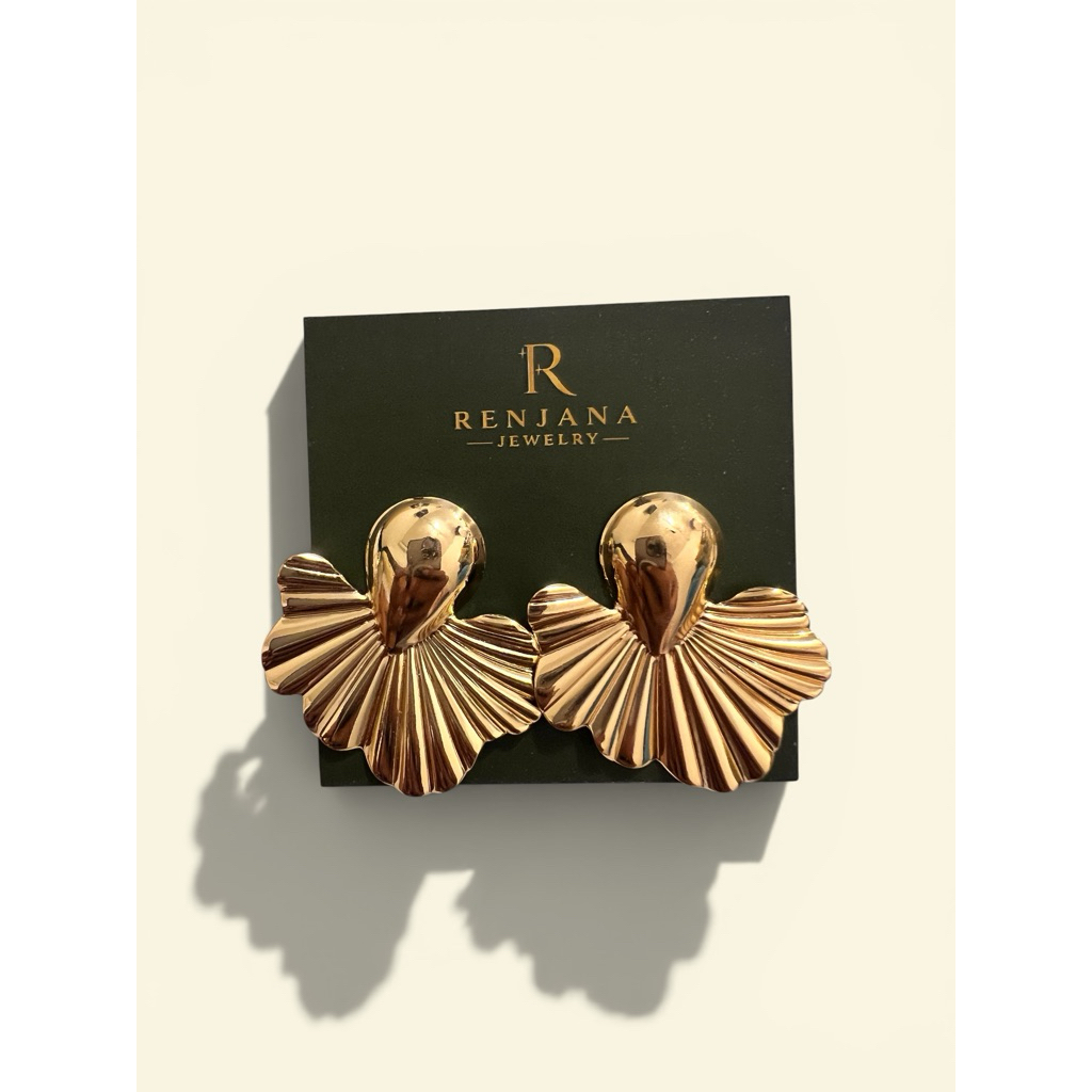 American Earrings