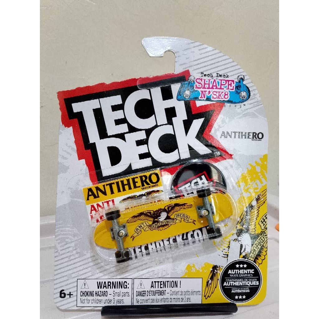 TECH DECK FINGERBOARD ANTIHERO