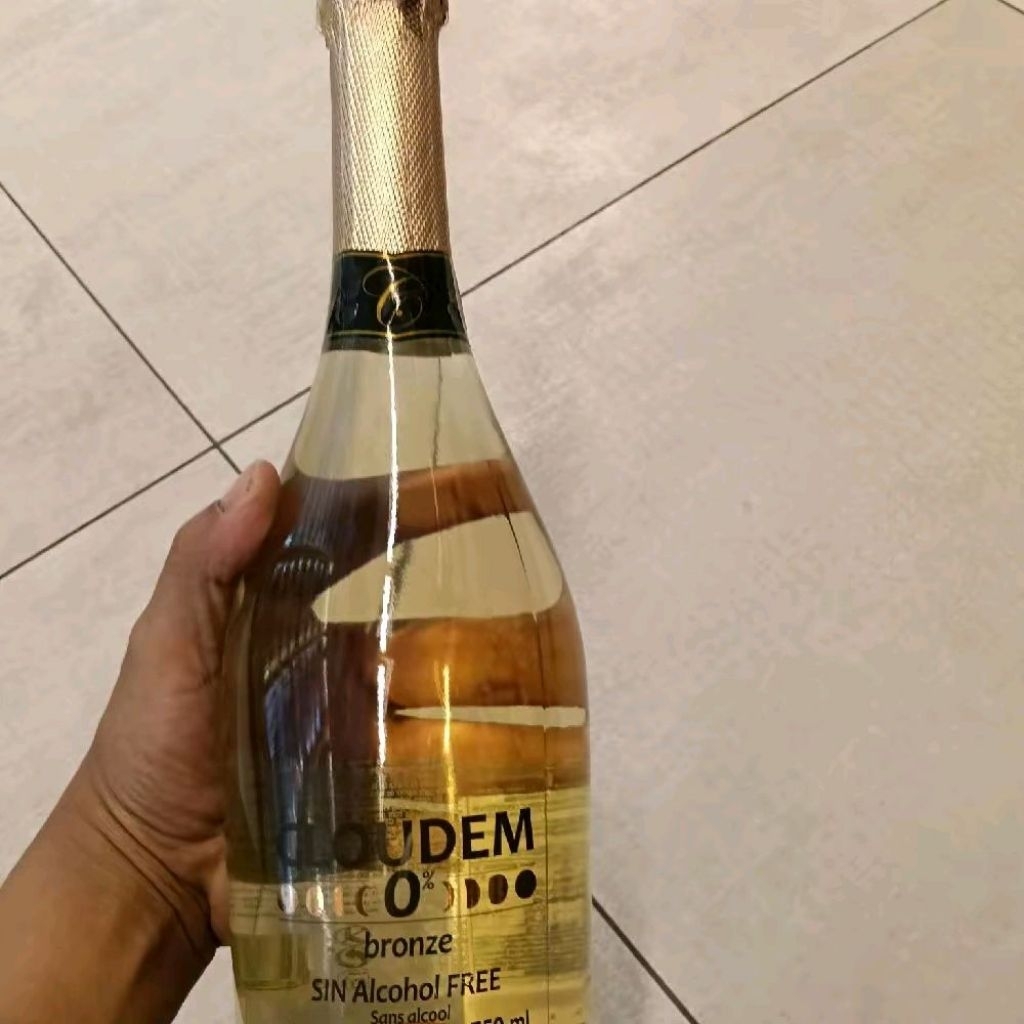 cloudem bronze sparkling 750ml