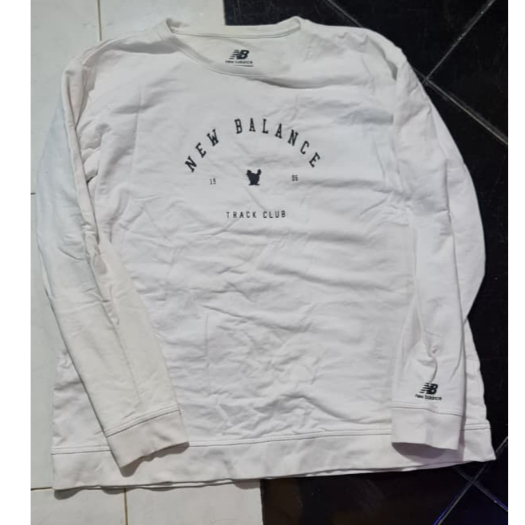 Preloved Sweater Putih XL