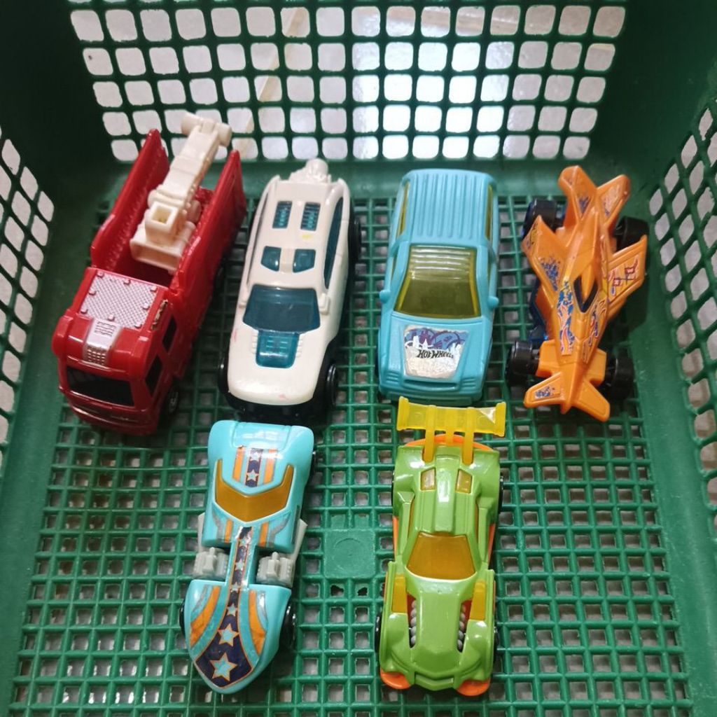Mobil mainan mcd bkas PL amat
