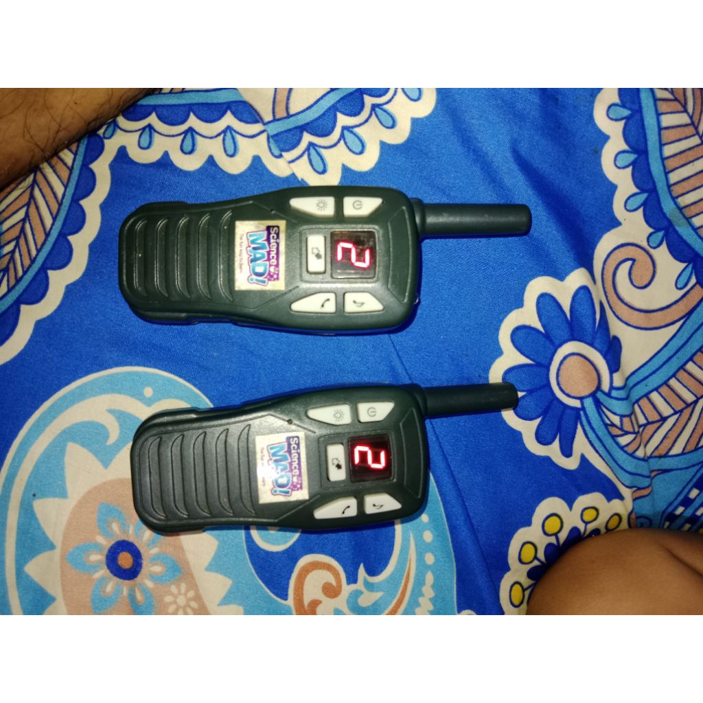 walkie talkie