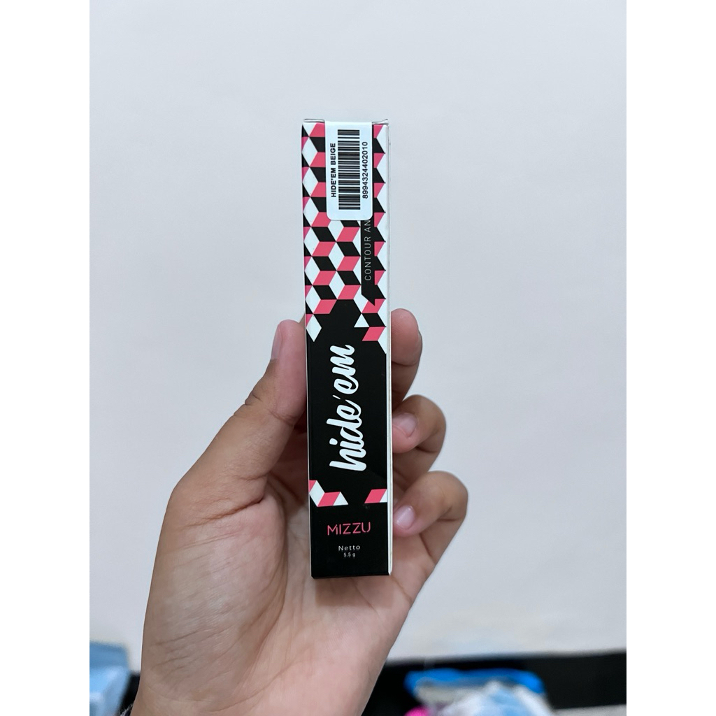 mizzu hide’em contour and concealer