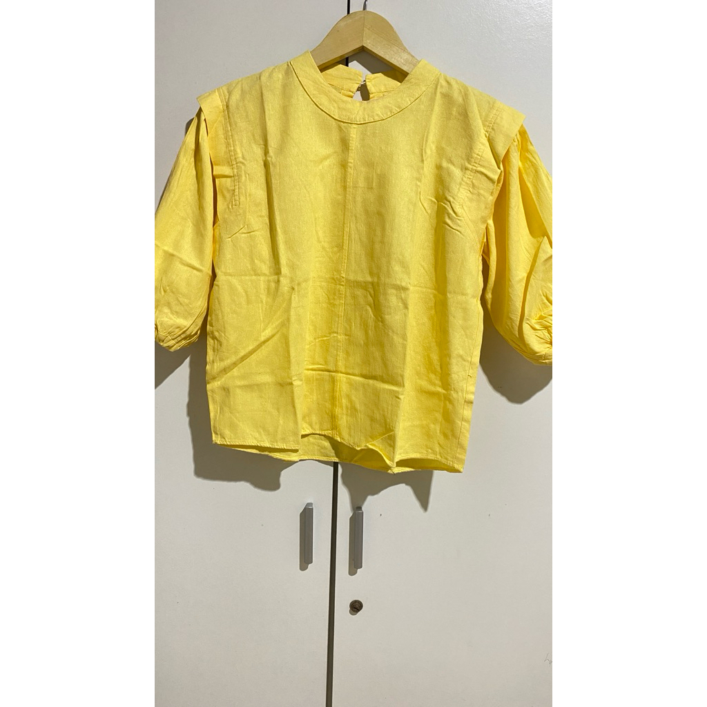 Preloved moni blouse katun linen