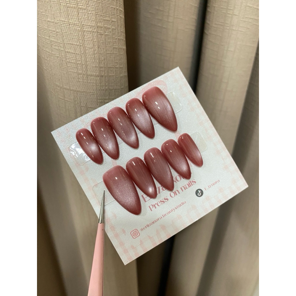 PRESS ON NAILS PREMIUM