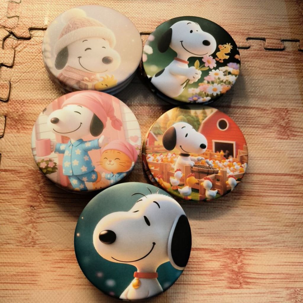 Cermin SNOOPY. Diameter 7.5cm.
