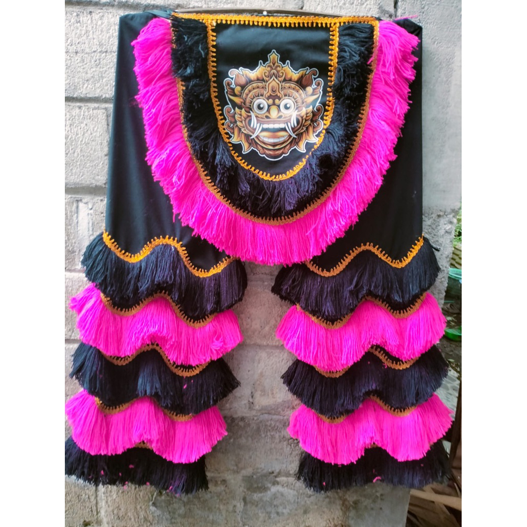 CELANA BARONG