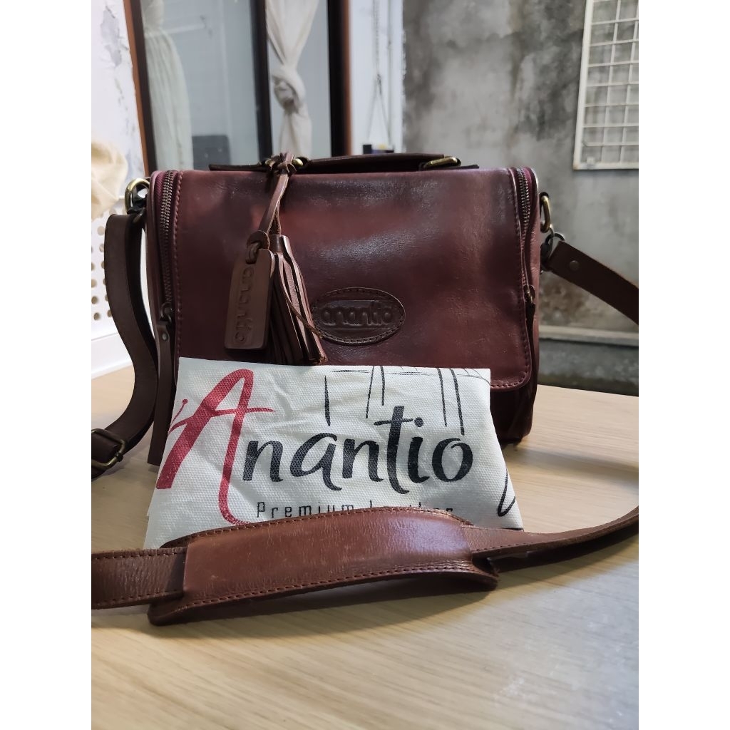 Tas Kulit anantio