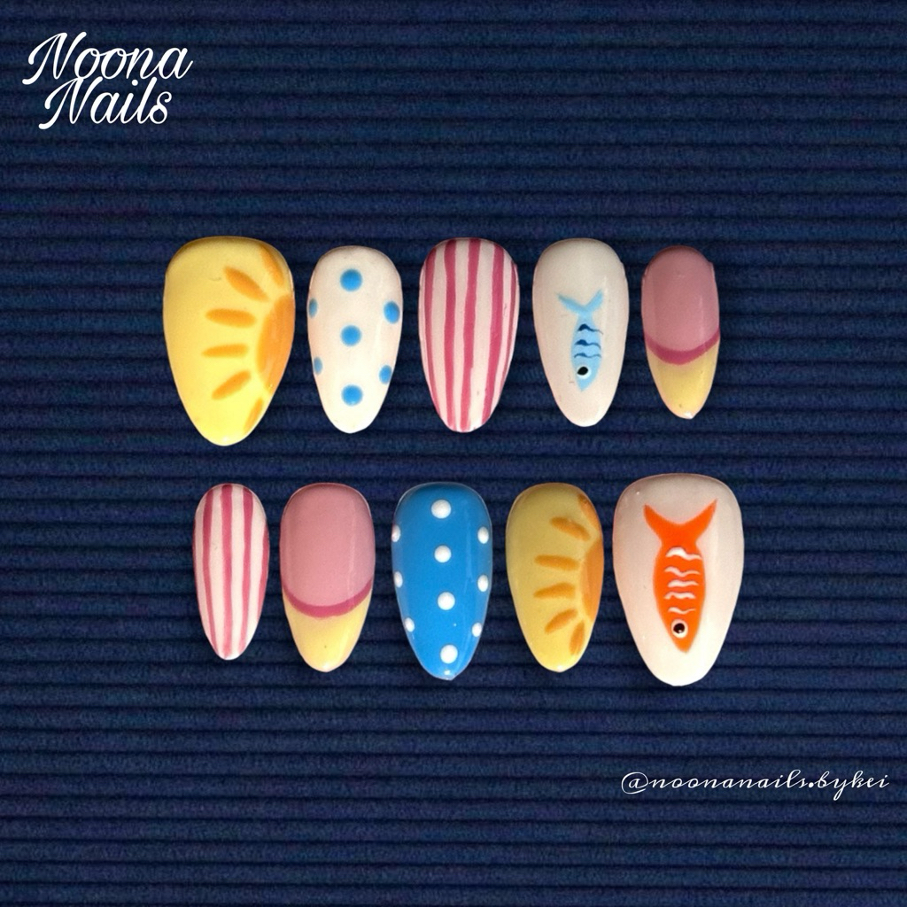 custom press on nails