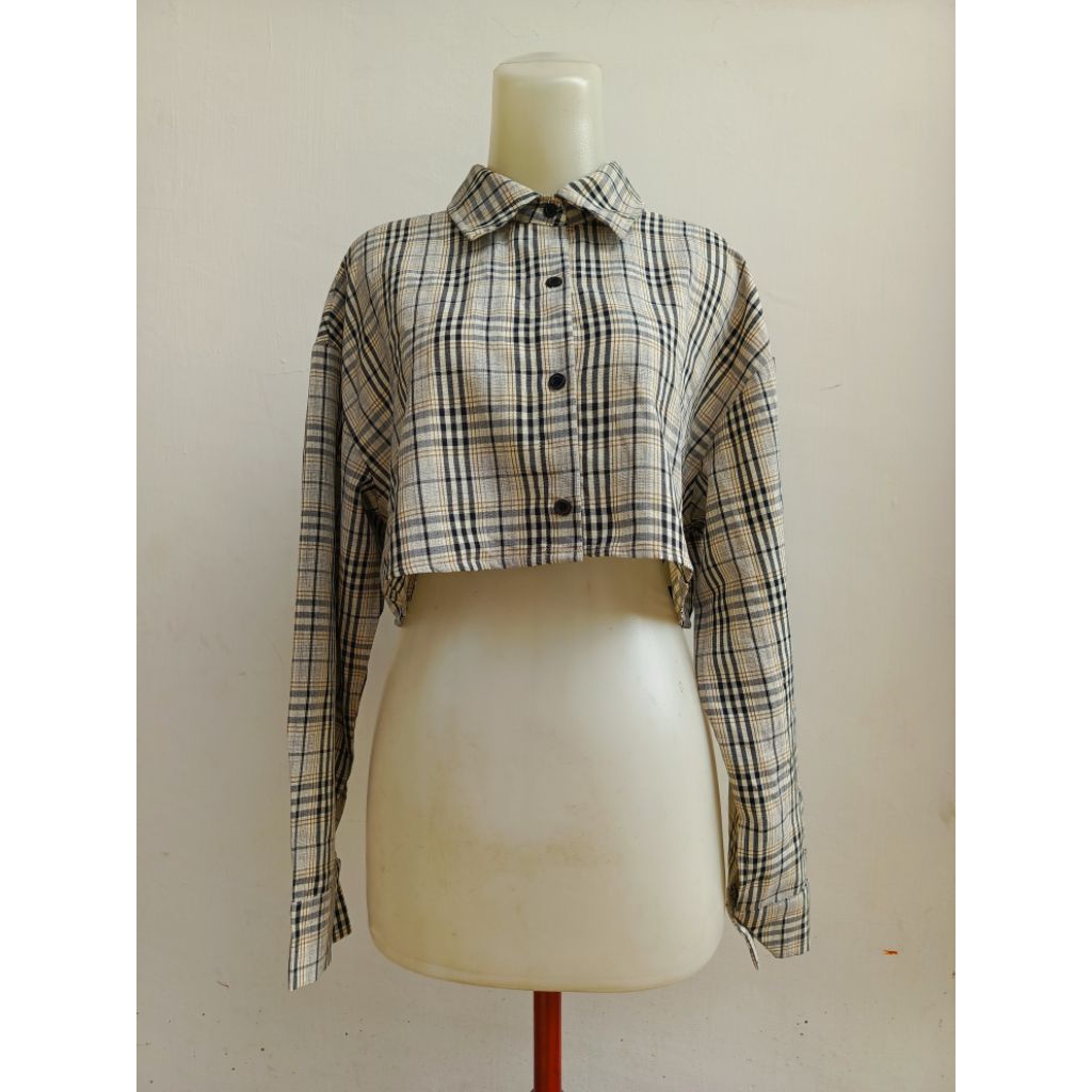 kemeja crop dazy