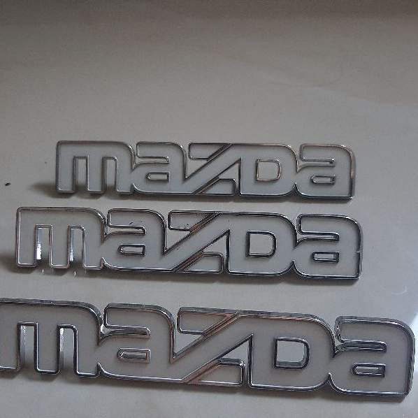Emblem grill mazda Original (Putih)