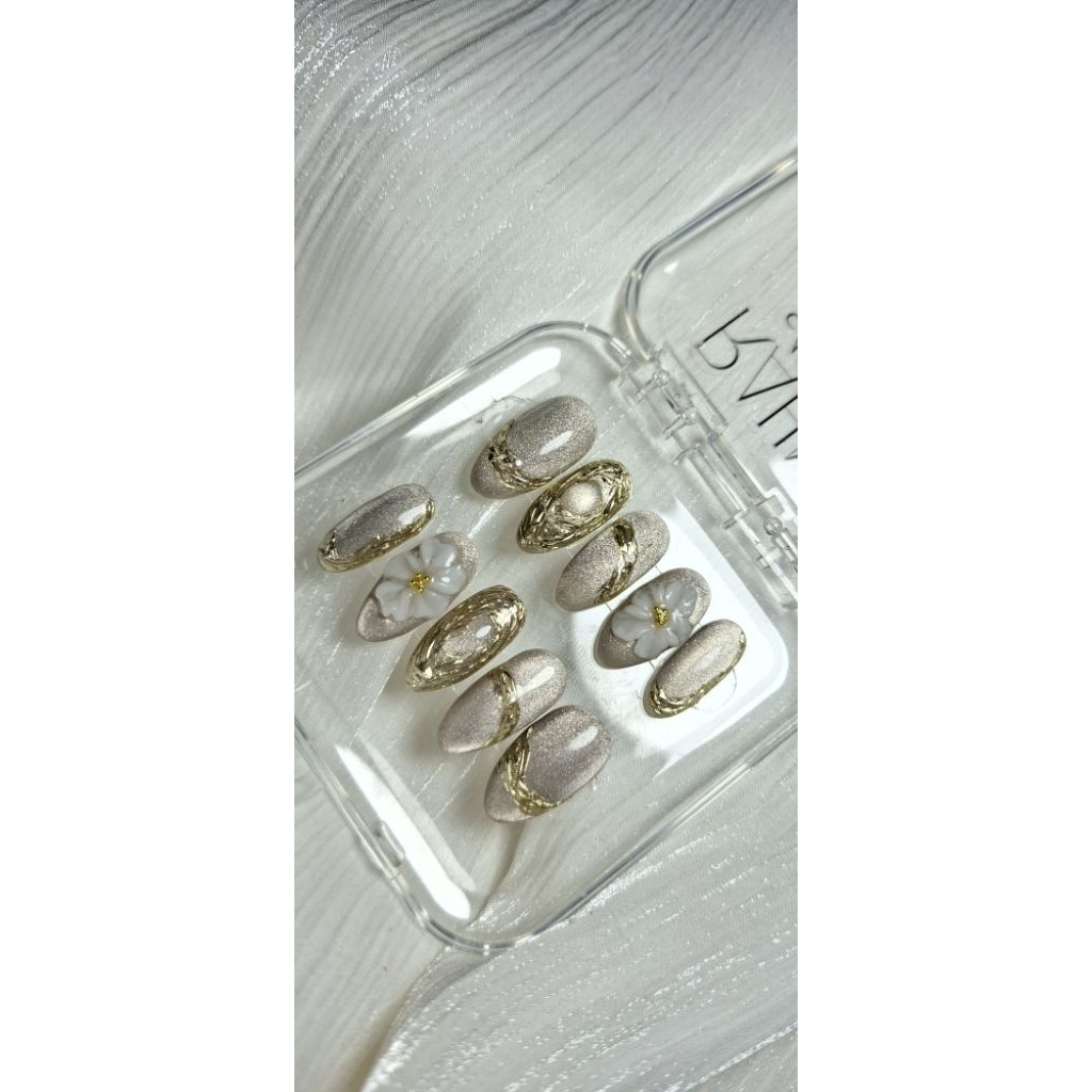press on nails