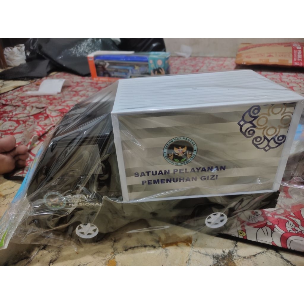 mainan mobil mbg