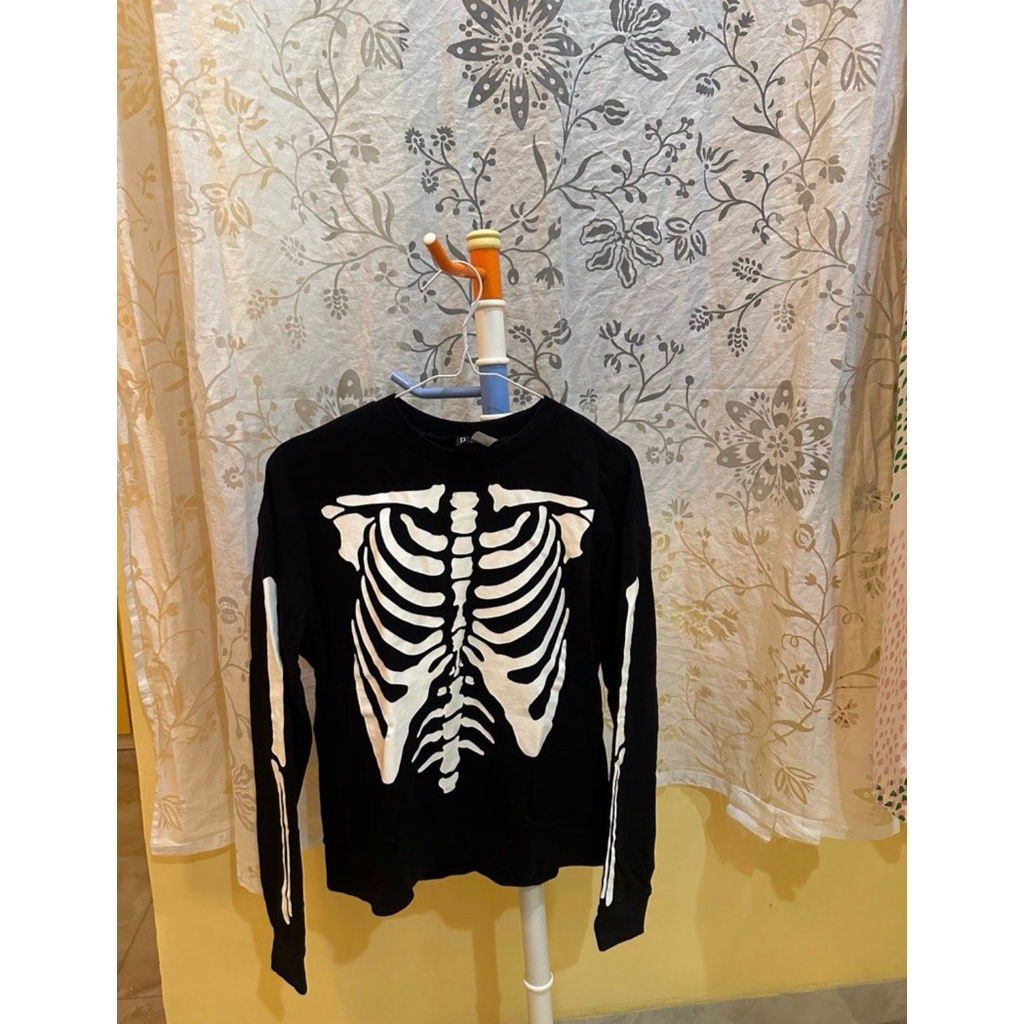 sweaterhitamhm
