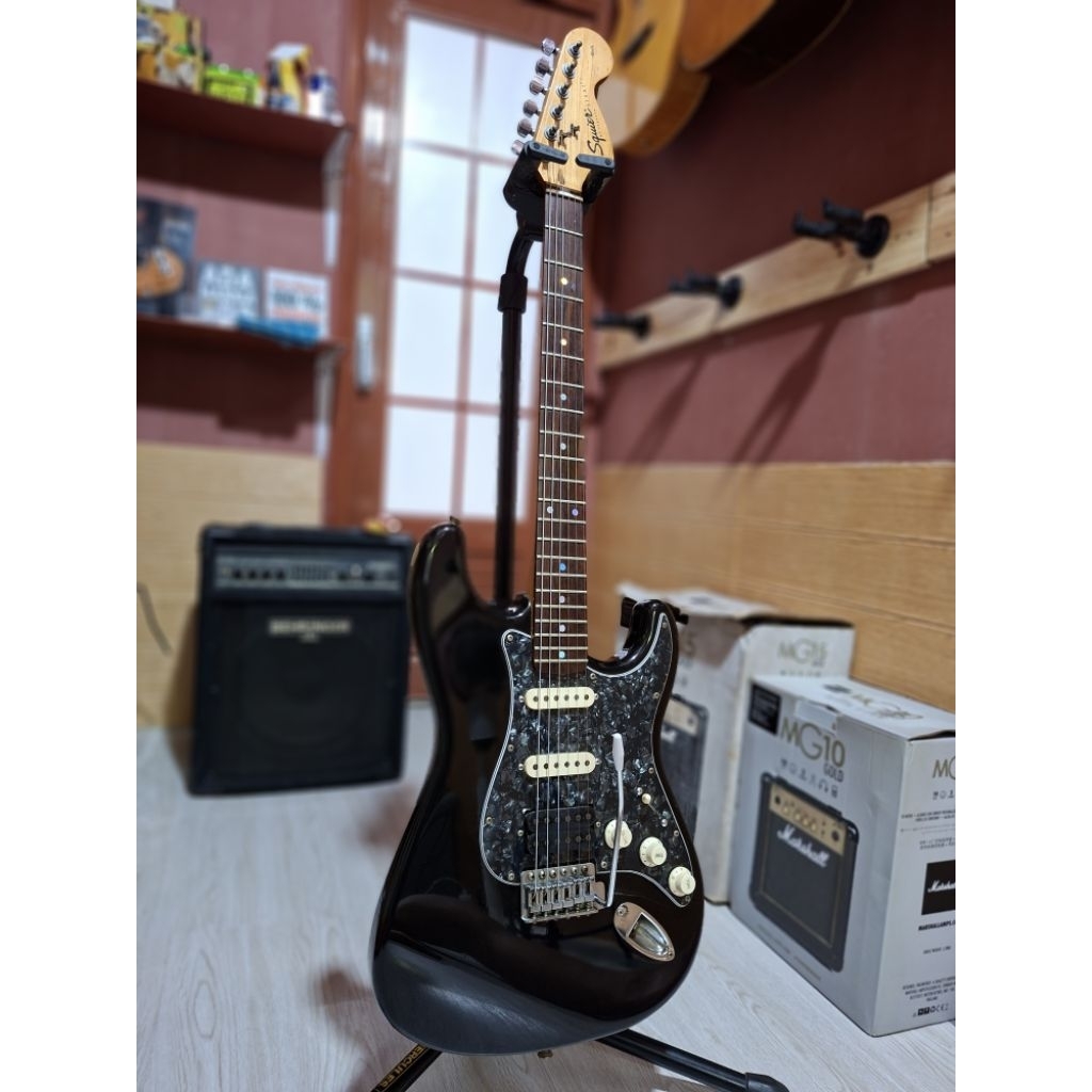 Gitar squier strato affinity