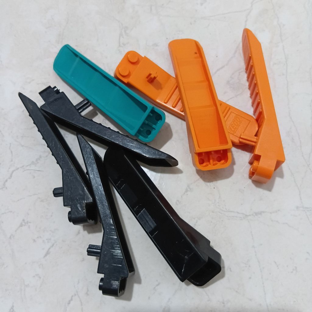 Separator brick harga per 1 pcs