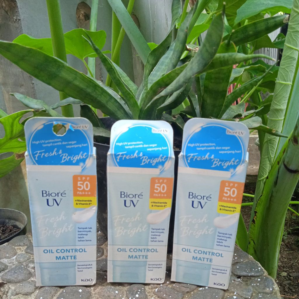 Biore fresh&bright UV spf50