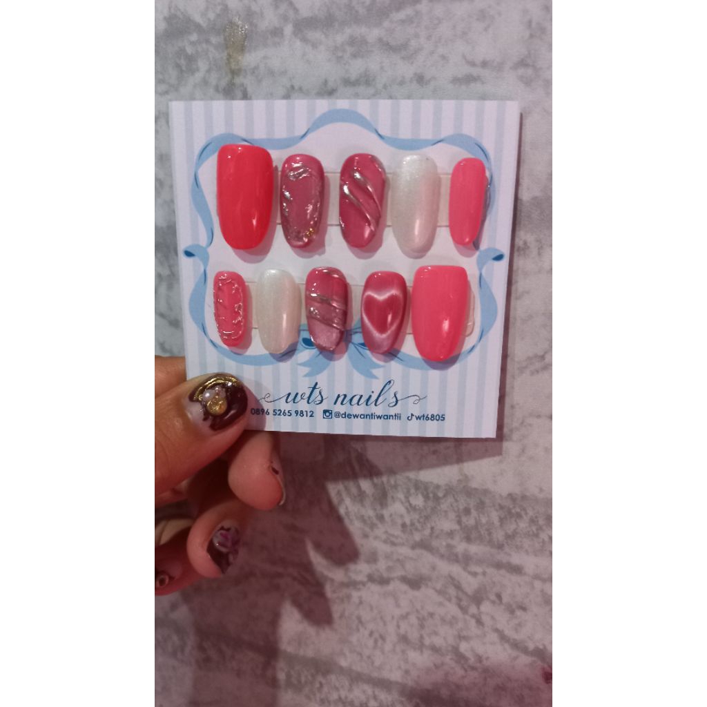 pres on nail