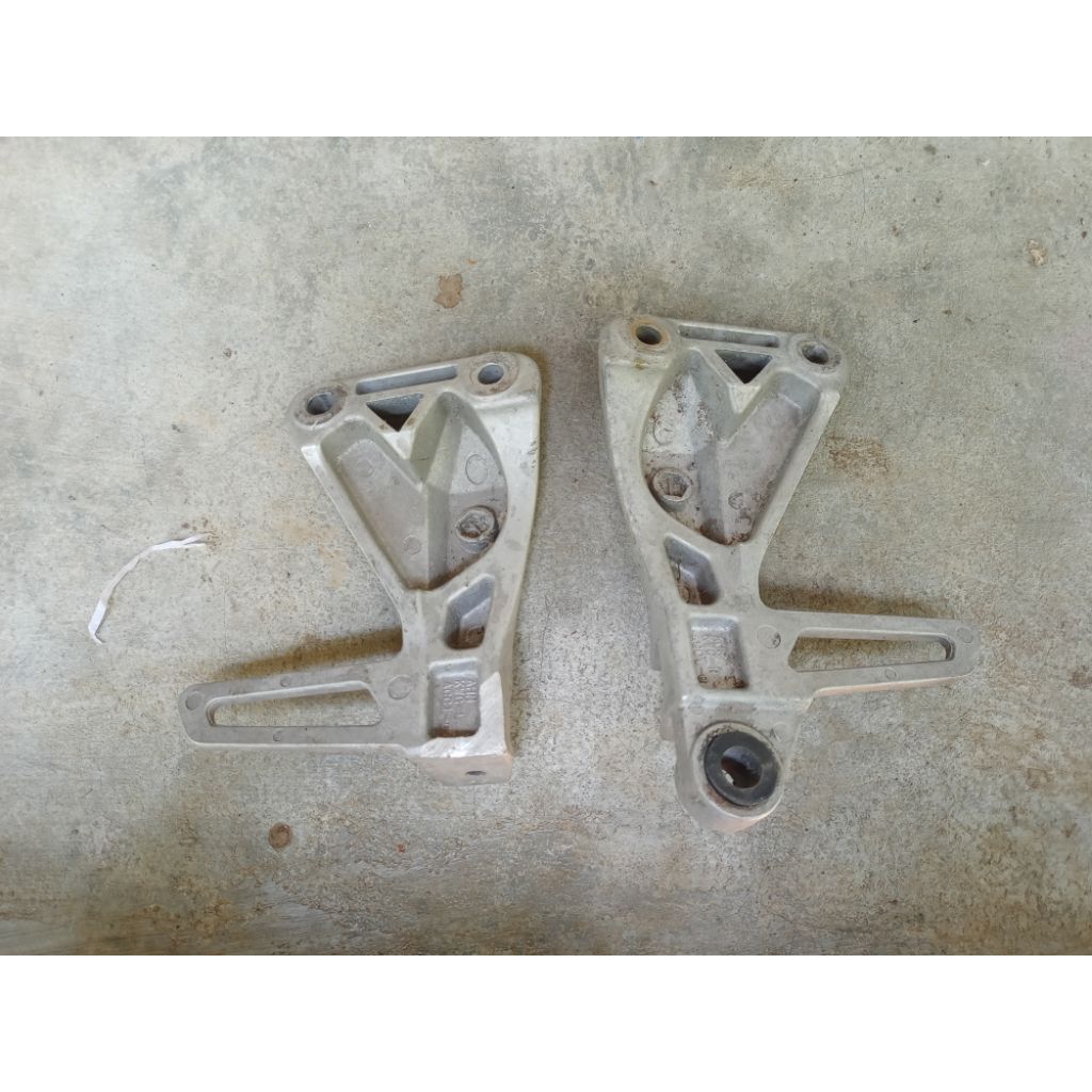 step belakang cs1