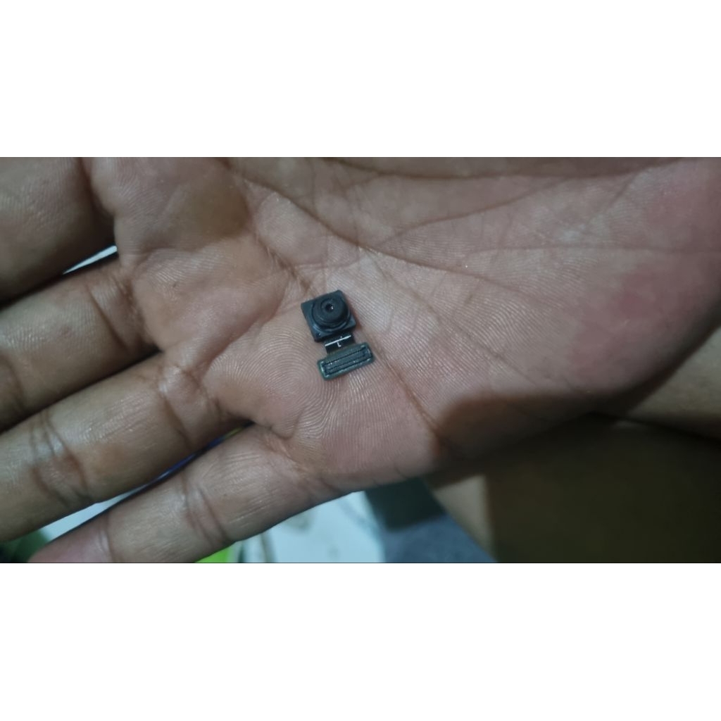kamera depan samsung j7prime copotan normal