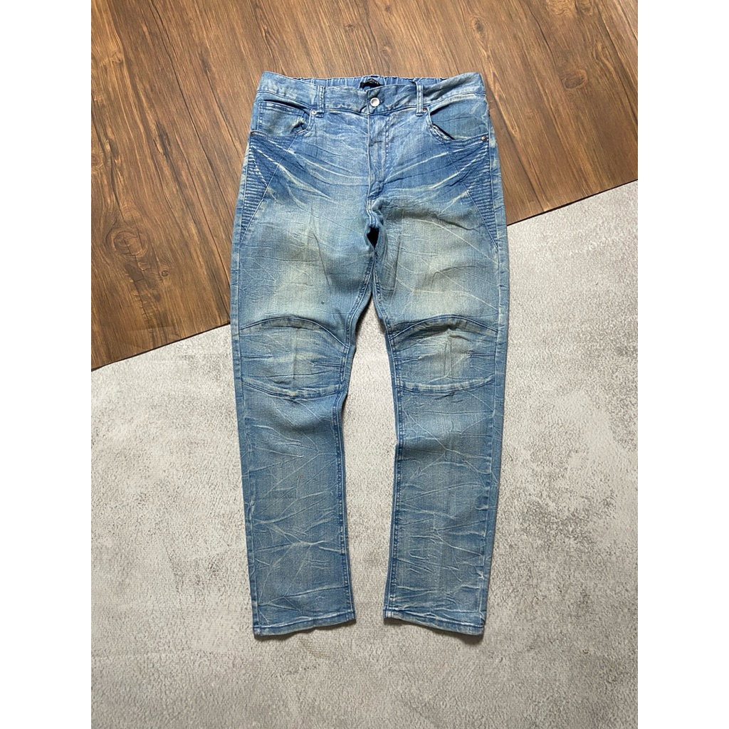 FADED JEANS