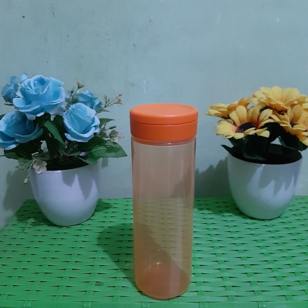 TUPPERWARE SQUEEZE IT 360 ML ( TEMPAT KECAP, SAOS DAN LAIN-LAIN )